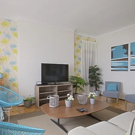 Apolonia 8 - Lisbonbreaks Lisboa