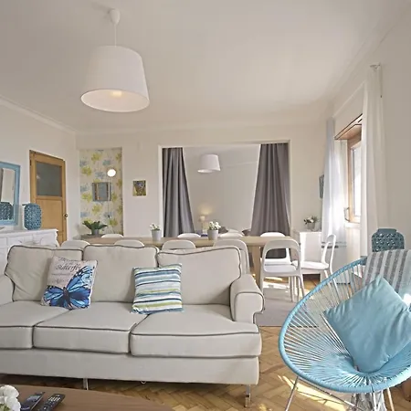 Apolonia 8 - Lisbonbreaks